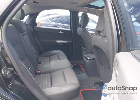 2009 Volvo S40 2.4I из США, поврежденный, VIN YV1MS382292458461